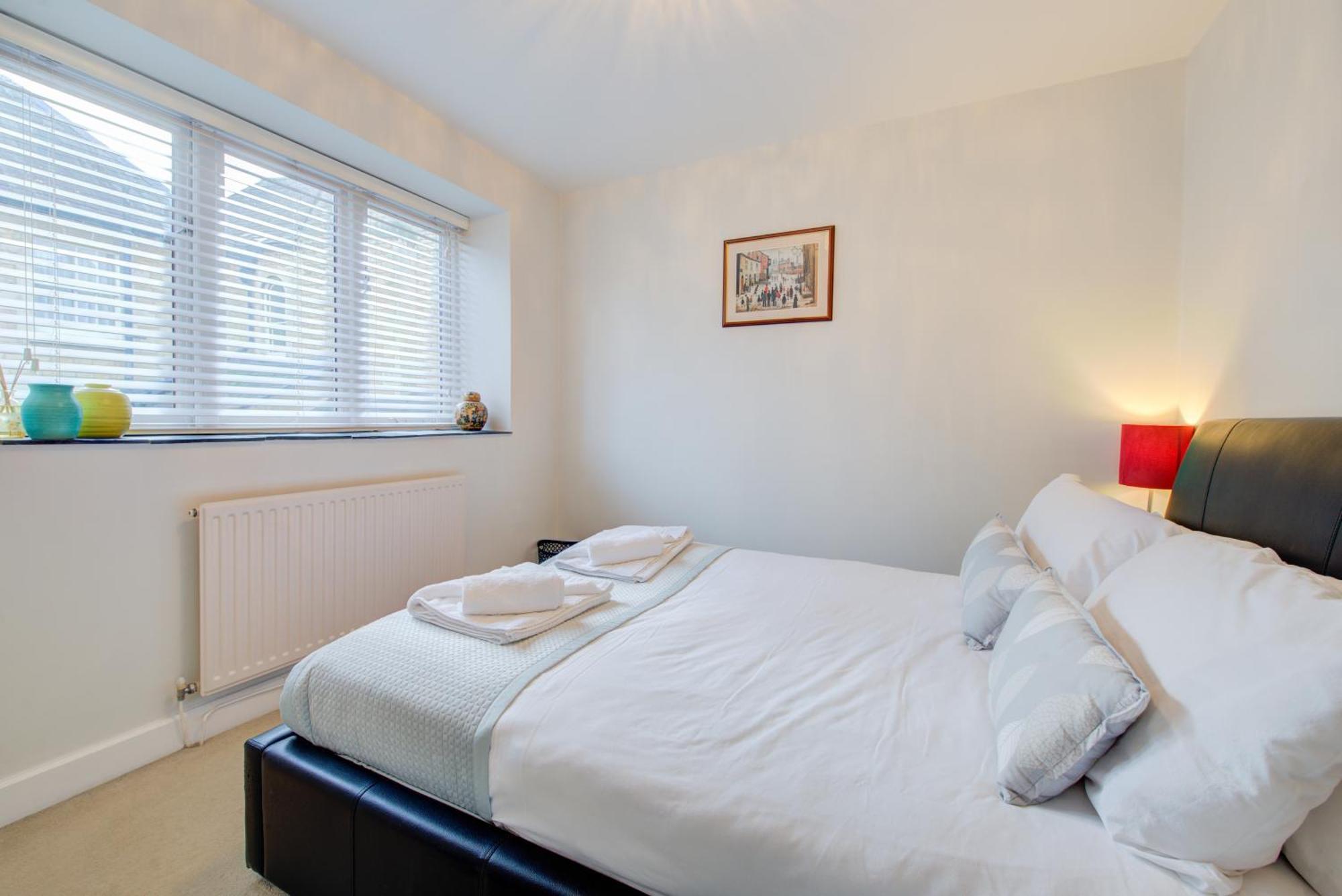 Stylish Townhouse, Work Desk, Fast Wi-Fi, Sleeps 6 Stamford Exterior foto